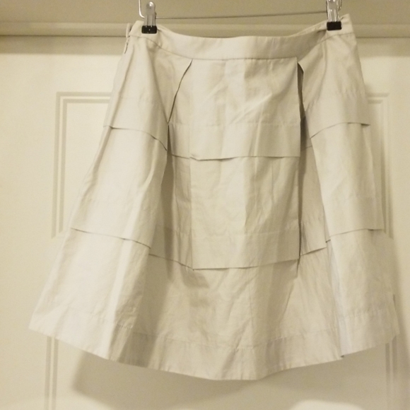 😍😍J. Crew tiered pleated a line skirt - Picture 2 of 5